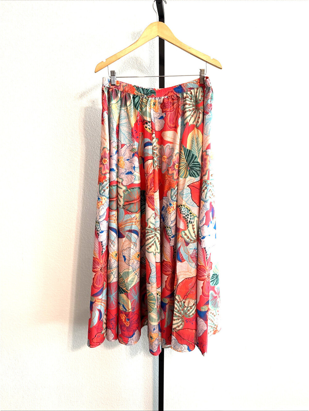 NWOT CALYPSO St. BARTH Maxi Long Floral Print Skirt Sz L Resort Wear White Lotus